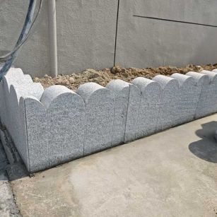 宣城 芝麻白花岗岩花边石铺装效果图