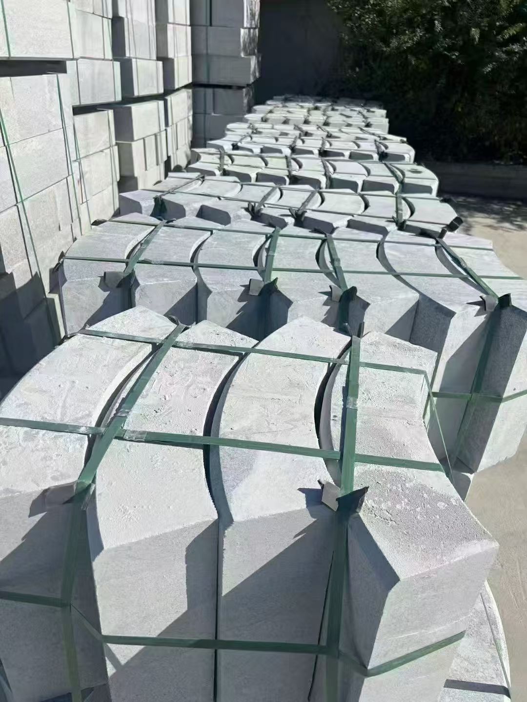 宣城 芝麻灰弧形路沿石