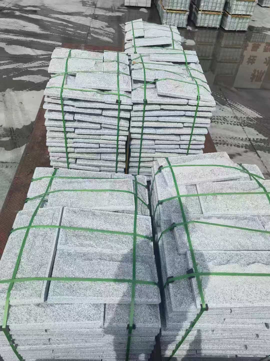 宣城 芝麻白蘑菇石装车出货