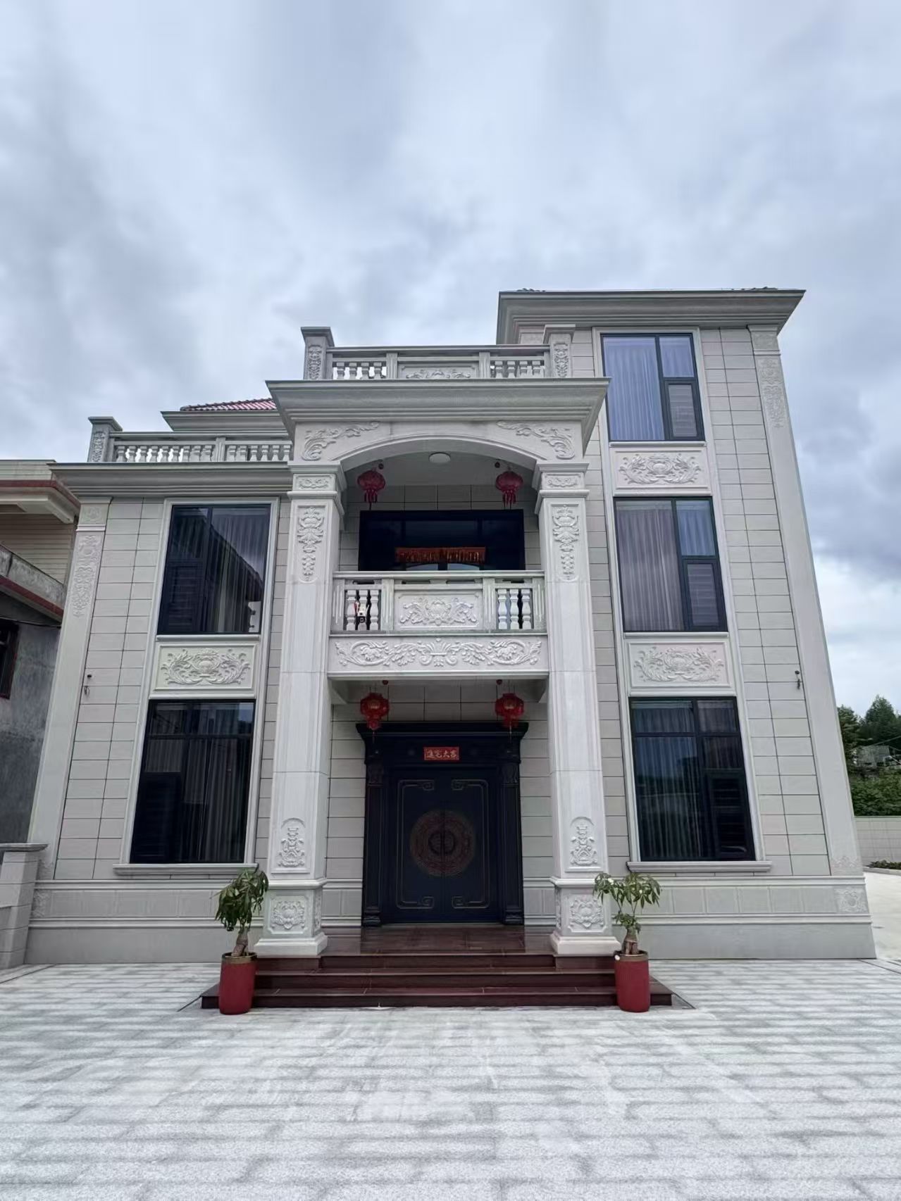 宣城 芝麻白石材别墅干挂案例展示