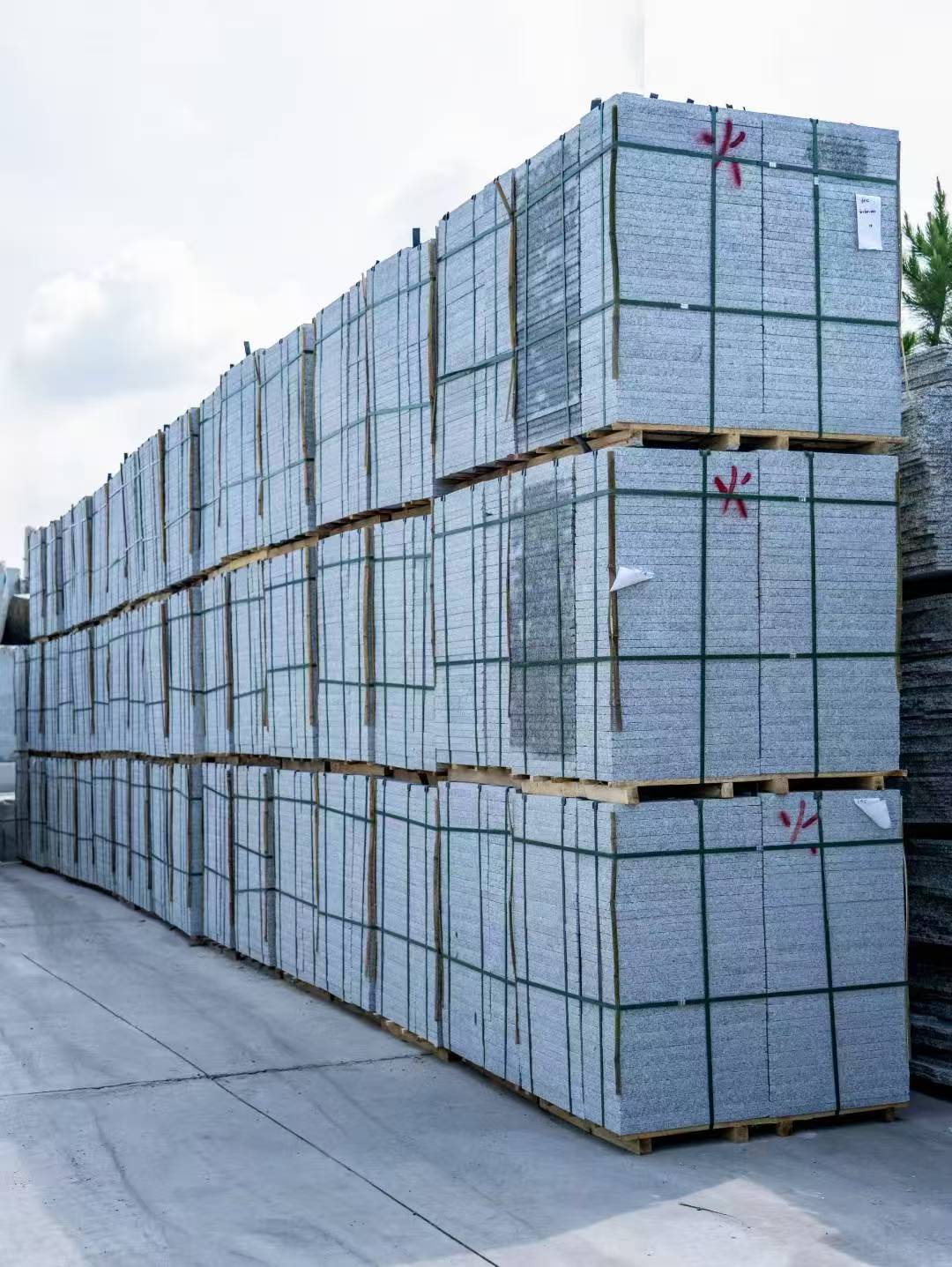 宣城 芙蓉白3公分火烧地铺成品300*600