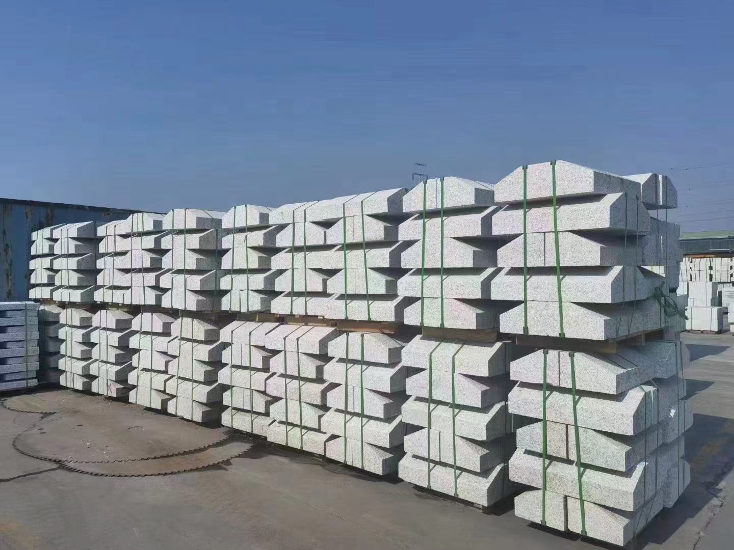 宣城芝麻白花岗岩光面牙石知多少